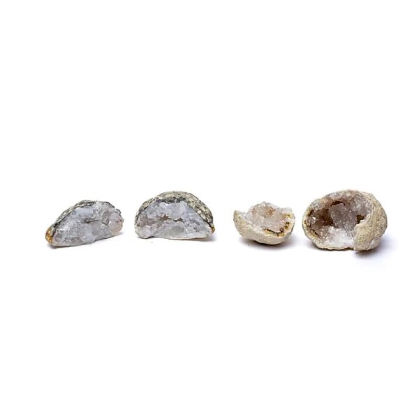 Calcit-Geode (gebrochen) -- ±75g