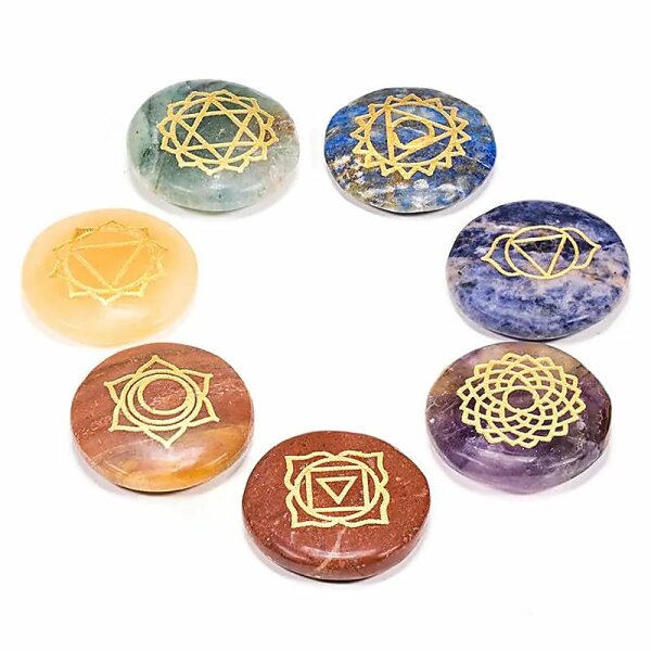 Edelstein SET mit 7 Chakra Symbolsteinen (rund) -- ± 3 cm