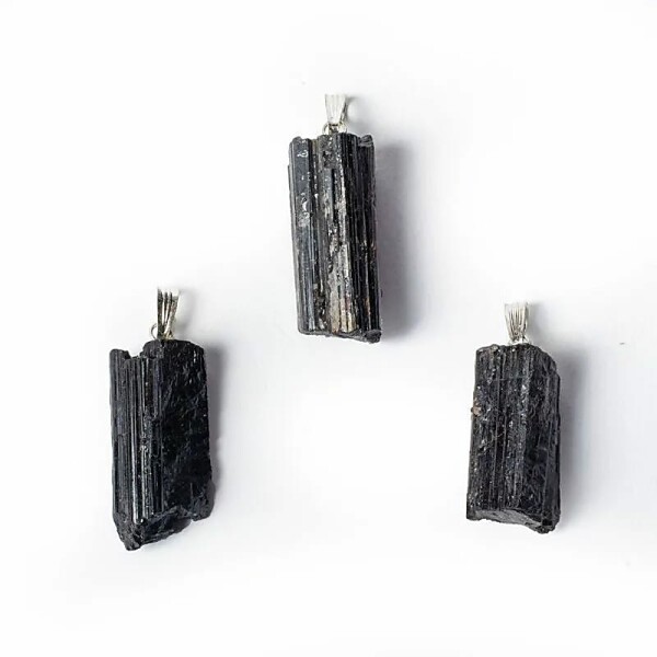 Edelsteinanhänger Schwarzer Turmalin roh -- ±3.5 cm