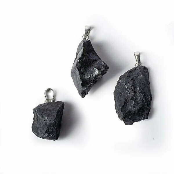 Edelsteinanhänger Shungit roh -- ±3-4.5cm