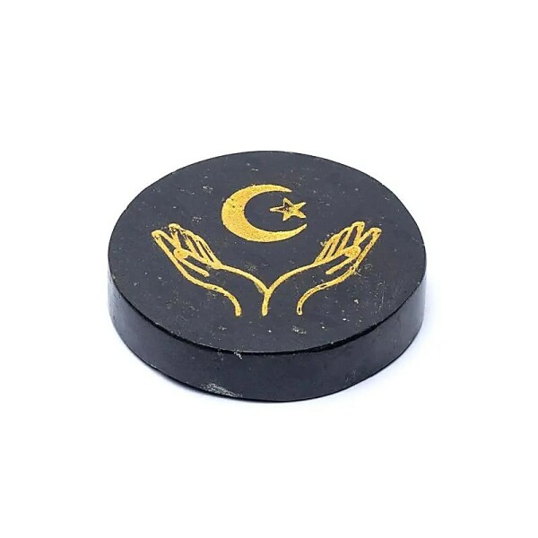 Gravierte Mineralscheibe schwarzer Turmalin Hände, Mond und Stern -- ±5cm