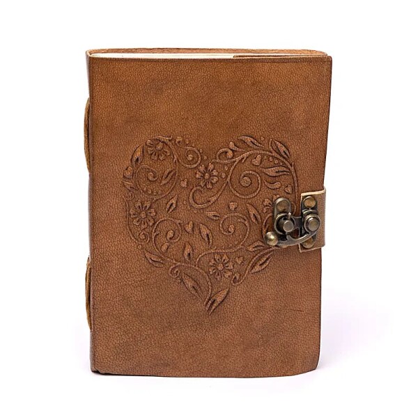 Notizbuch Herz mit Kunstledereinband -- 250g; 18x13 cm