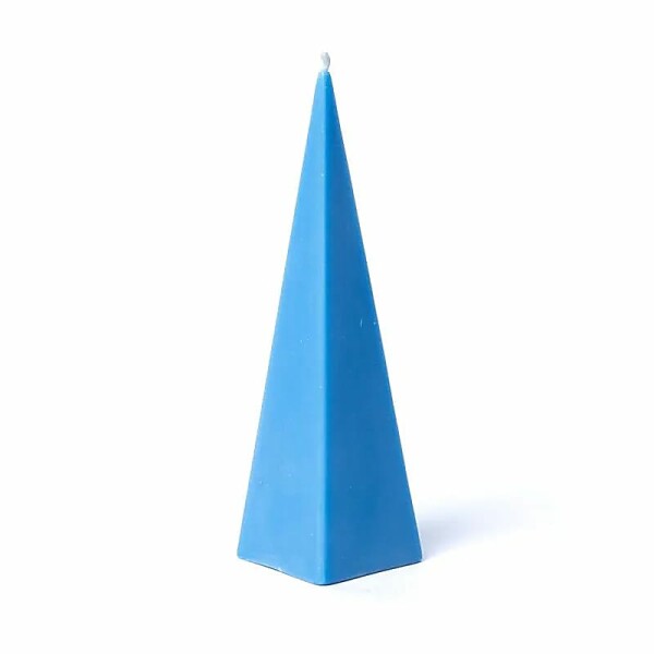 Pyramidenkerze hellblau unparfümiert -- 21x6cm
