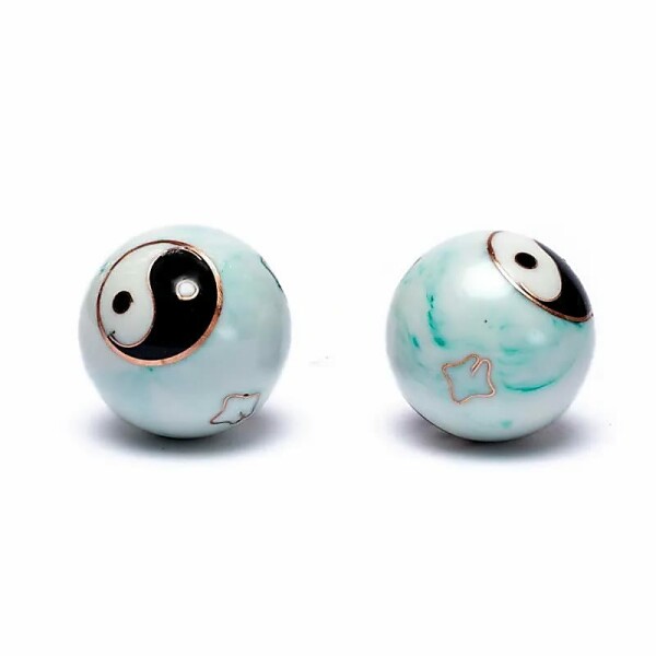 Qi Gong Kugeln Yin Yang weiß/grün marmiert -- 3.5 cm