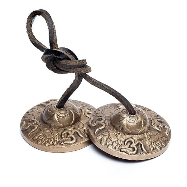 Tingshas OM mit Lotus -- 200 g; 6cm